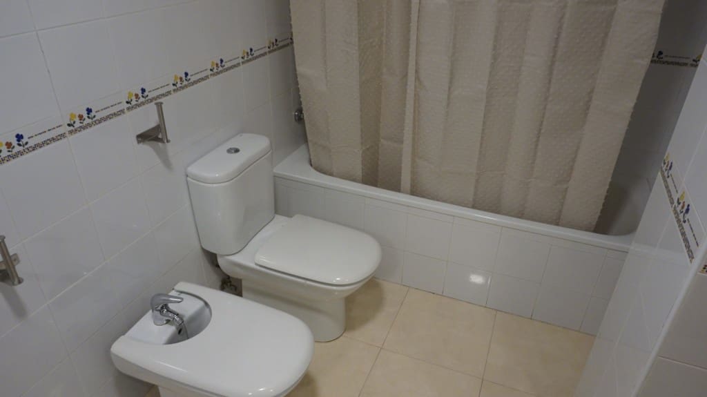 2 slaapkamer Appartement te huur in Formentera del Segura - € 650 (Ref: 9627252)