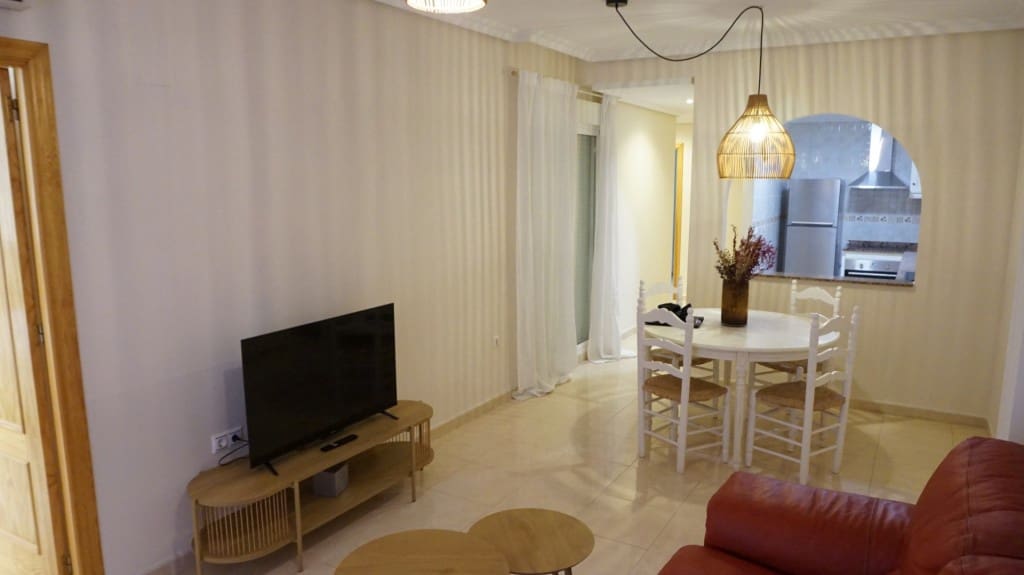 2 slaapkamer Appartement te huur in Formentera del Segura - € 650 (Ref: 9627252)