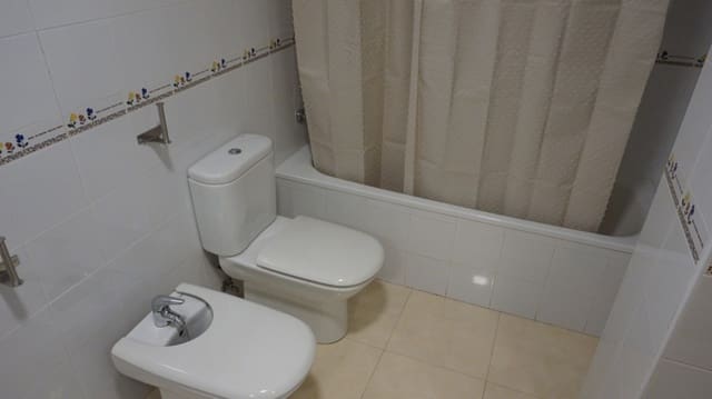 2 slaapkamer Appartement te huur in Formentera del Segura - € 650 (Ref: 9627252)