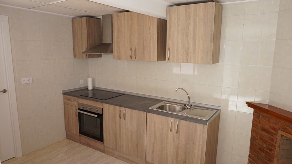 2 bedroom Villa for rent in Daya Vieja - € 800 (Ref: 9745253)