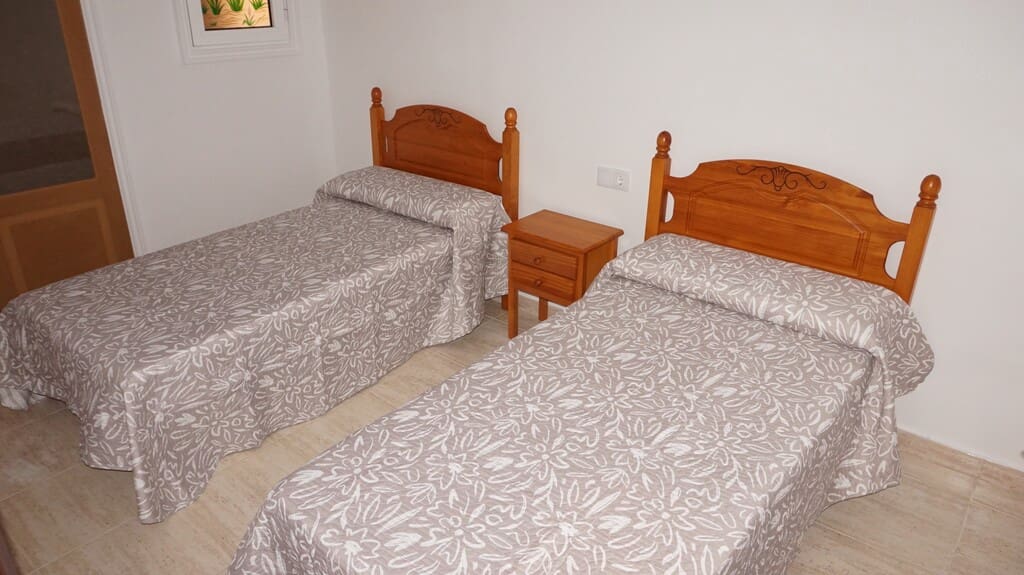 2 bedroom Villa for rent in Daya Vieja - € 800 (Ref: 9745253)