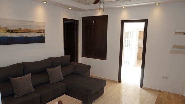2 bedroom Villa for rent in Daya Vieja - € 800 (Ref: 9745253)