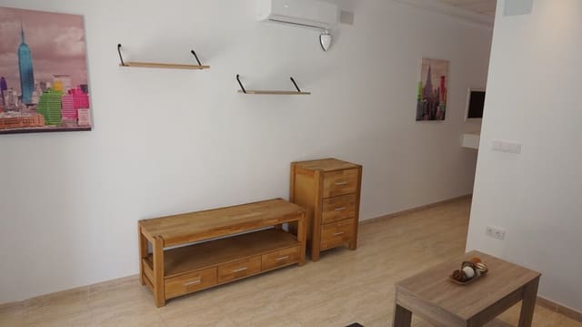 2 bedroom Villa for rent in Daya Vieja - € 800 (Ref: 9745253)