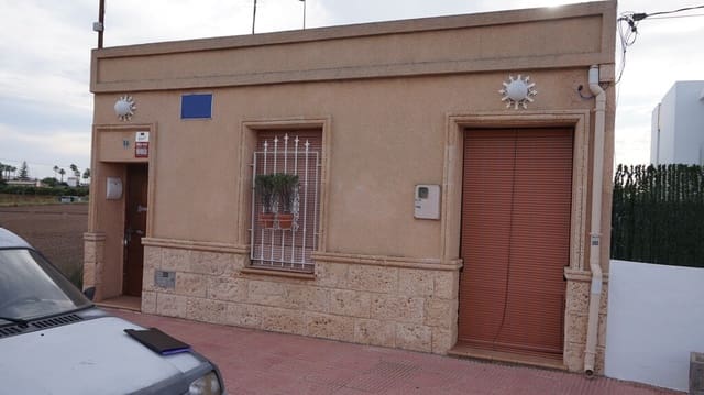 2 bedroom Villa for rent in Daya Vieja - € 800 (Ref: 9745253)