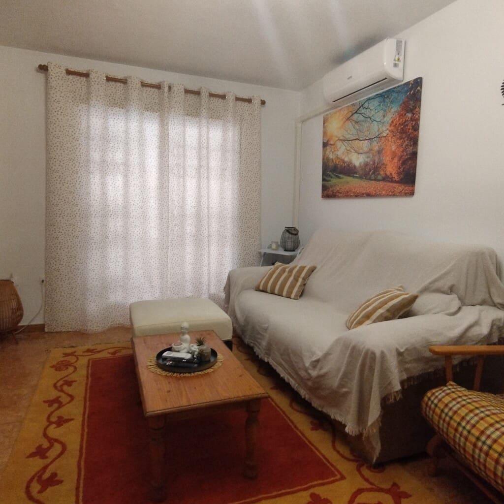 2 bedroom Apartment for rent in Guardamar del Segura - € 1,050 (Ref: 9780275)