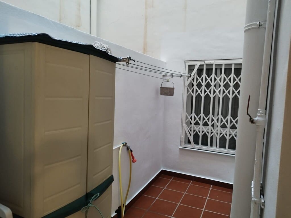 2 bedroom Apartment for rent in Guardamar del Segura - € 1,050 (Ref: 9780275)