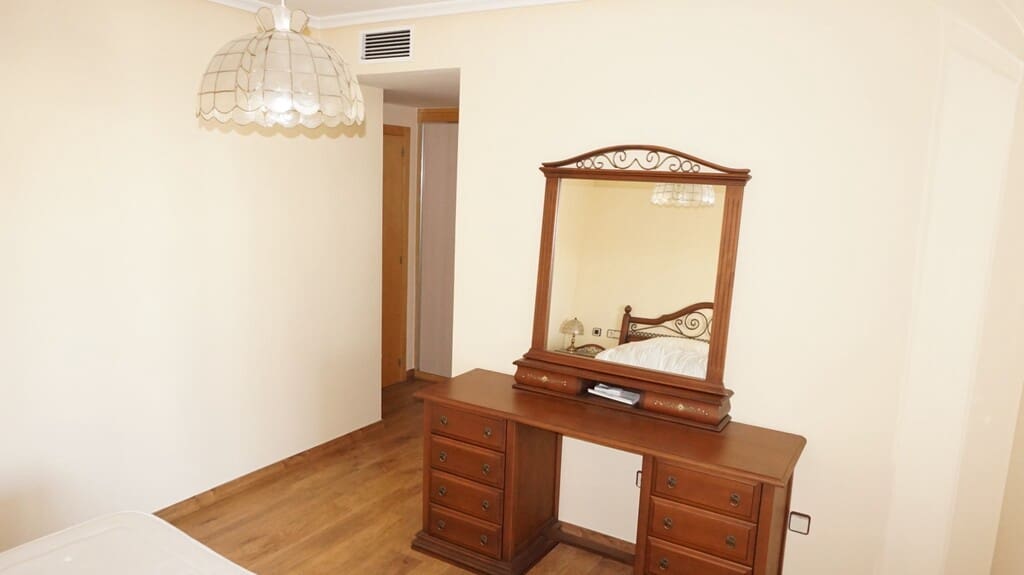 3 slaapkamer Penthouse te huur in Formentera del Segura - € 900 (Ref: 9804094)