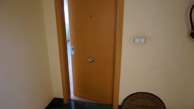 3 slaapkamer Penthouse te huur in Formentera del Segura - € 900 (Ref: 9804094)