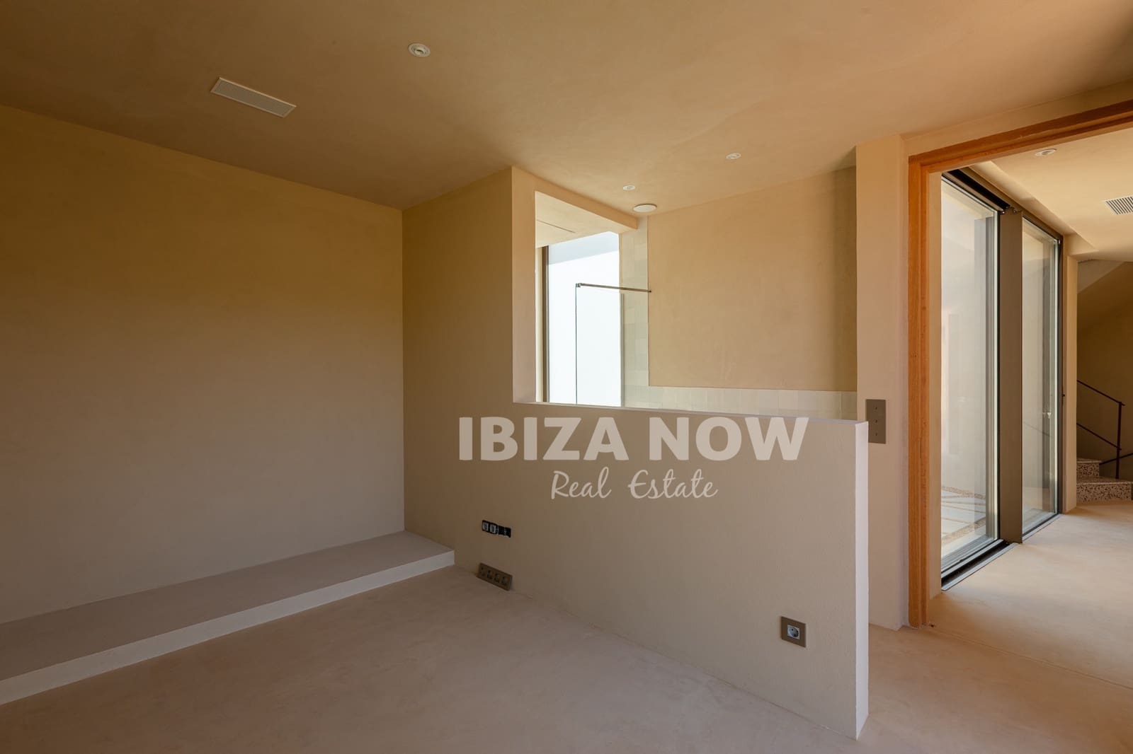 5 soveværelse Villa til salg i Santa Eulalia / Santa Eularia med swimmingpool - € 8.750.000 (Ref: 10033121)