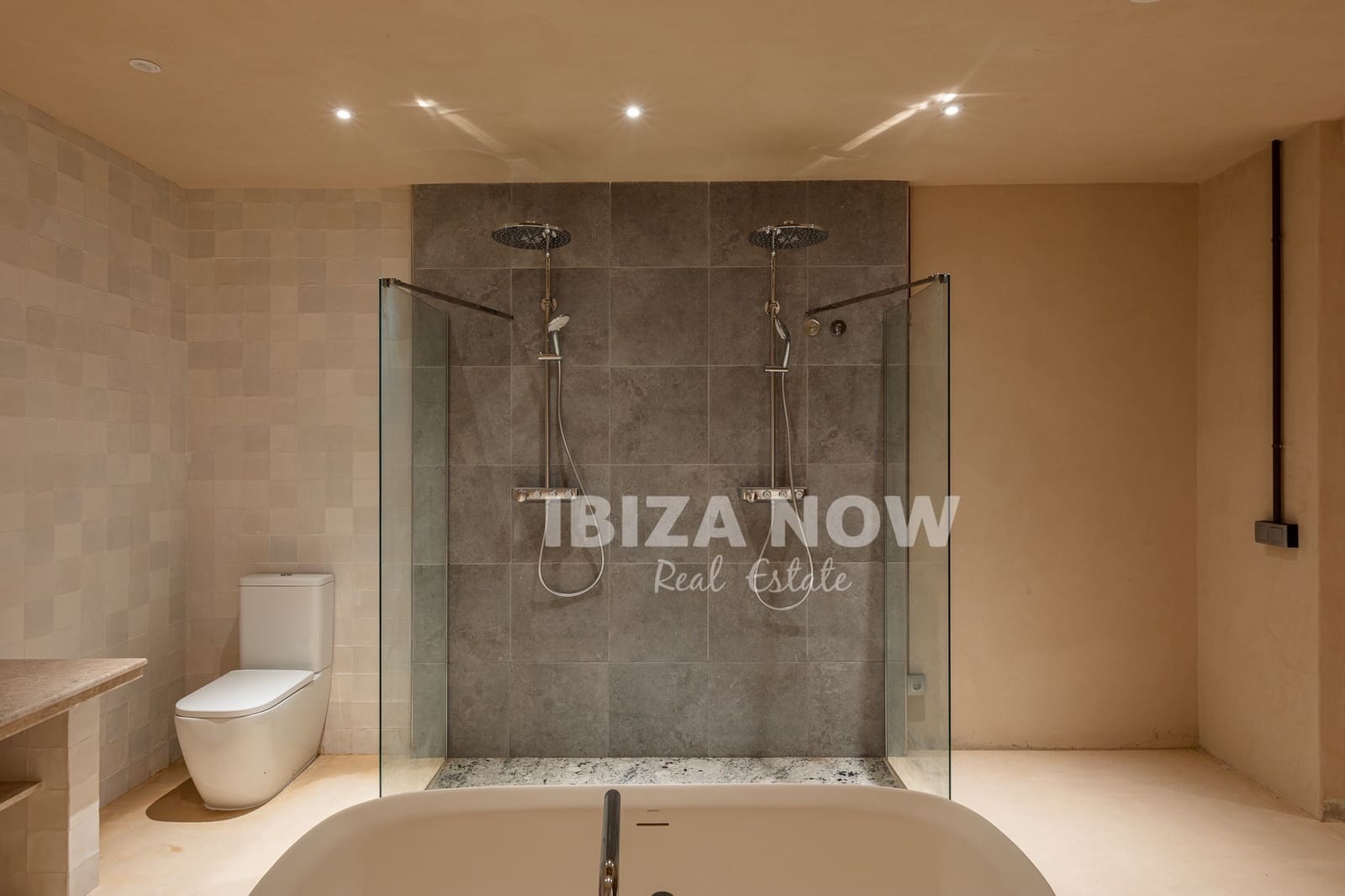 5 soveværelse Villa til salg i Santa Eulalia / Santa Eularia med swimmingpool - € 8.750.000 (Ref: 10033121)
