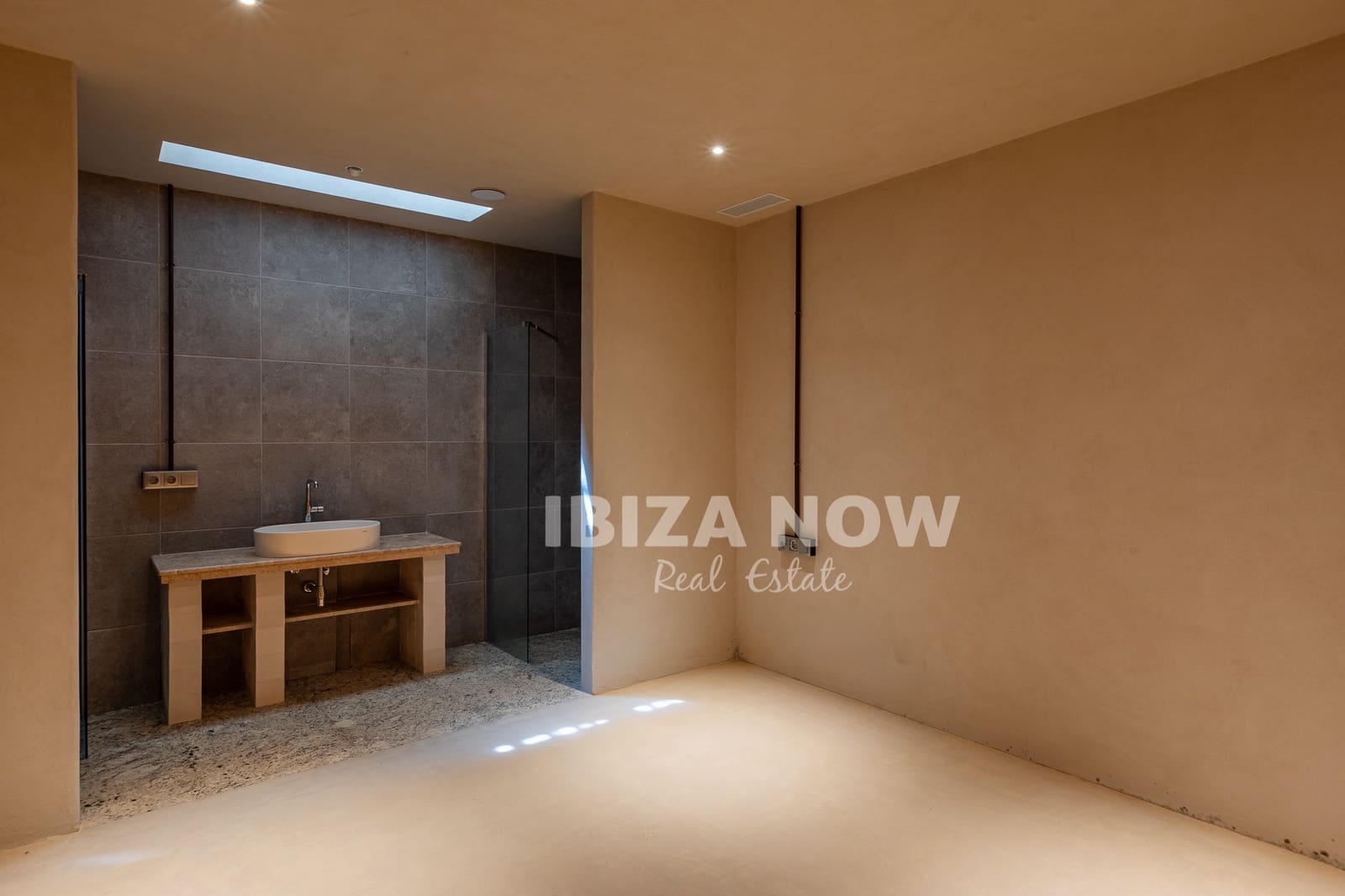 5 soveværelse Villa til salg i Santa Eulalia / Santa Eularia med swimmingpool - € 8.750.000 (Ref: 10033121)