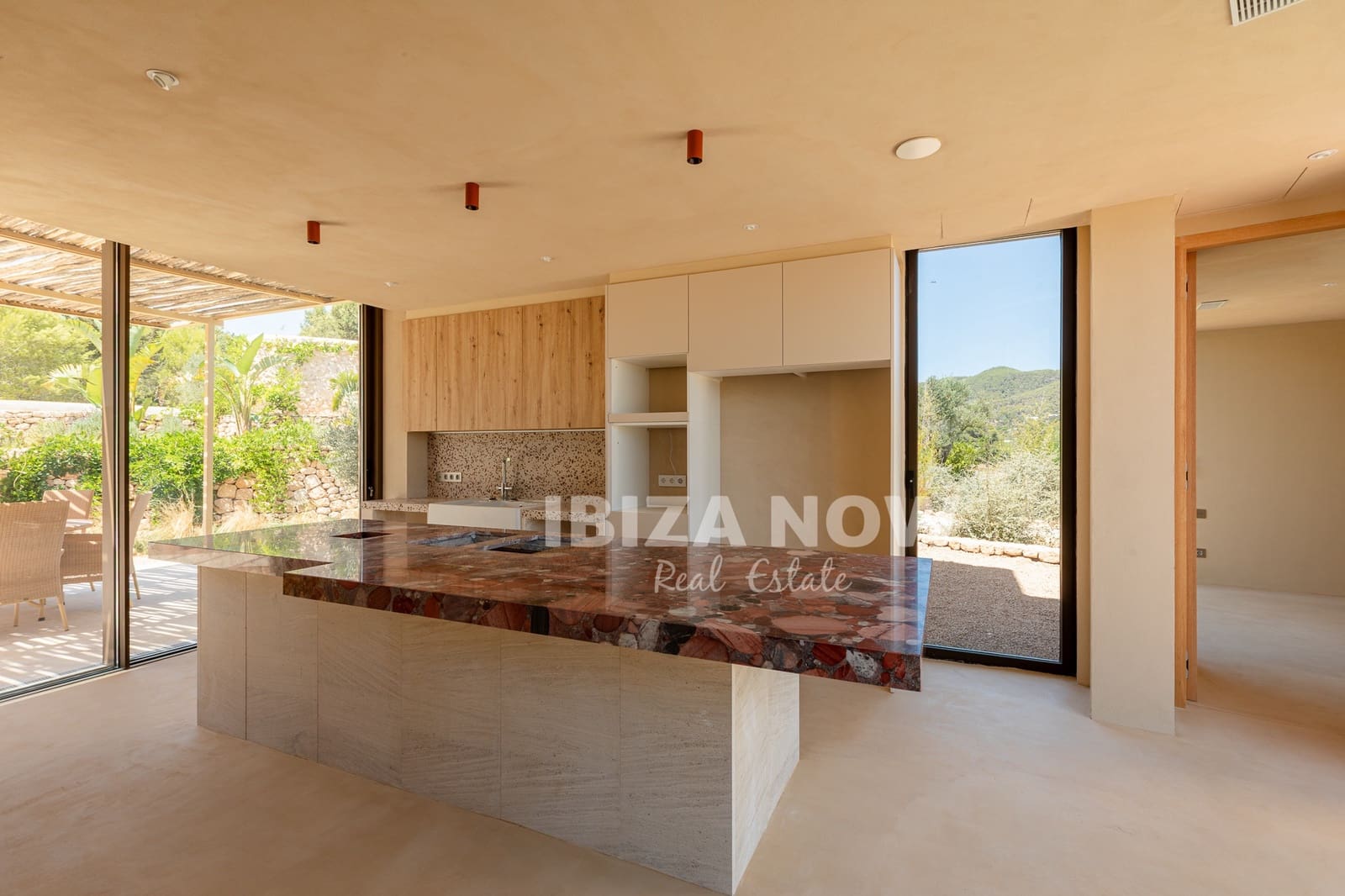 5 soveværelse Villa til salg i Santa Eulalia / Santa Eularia med swimmingpool - € 8.750.000 (Ref: 10033121)