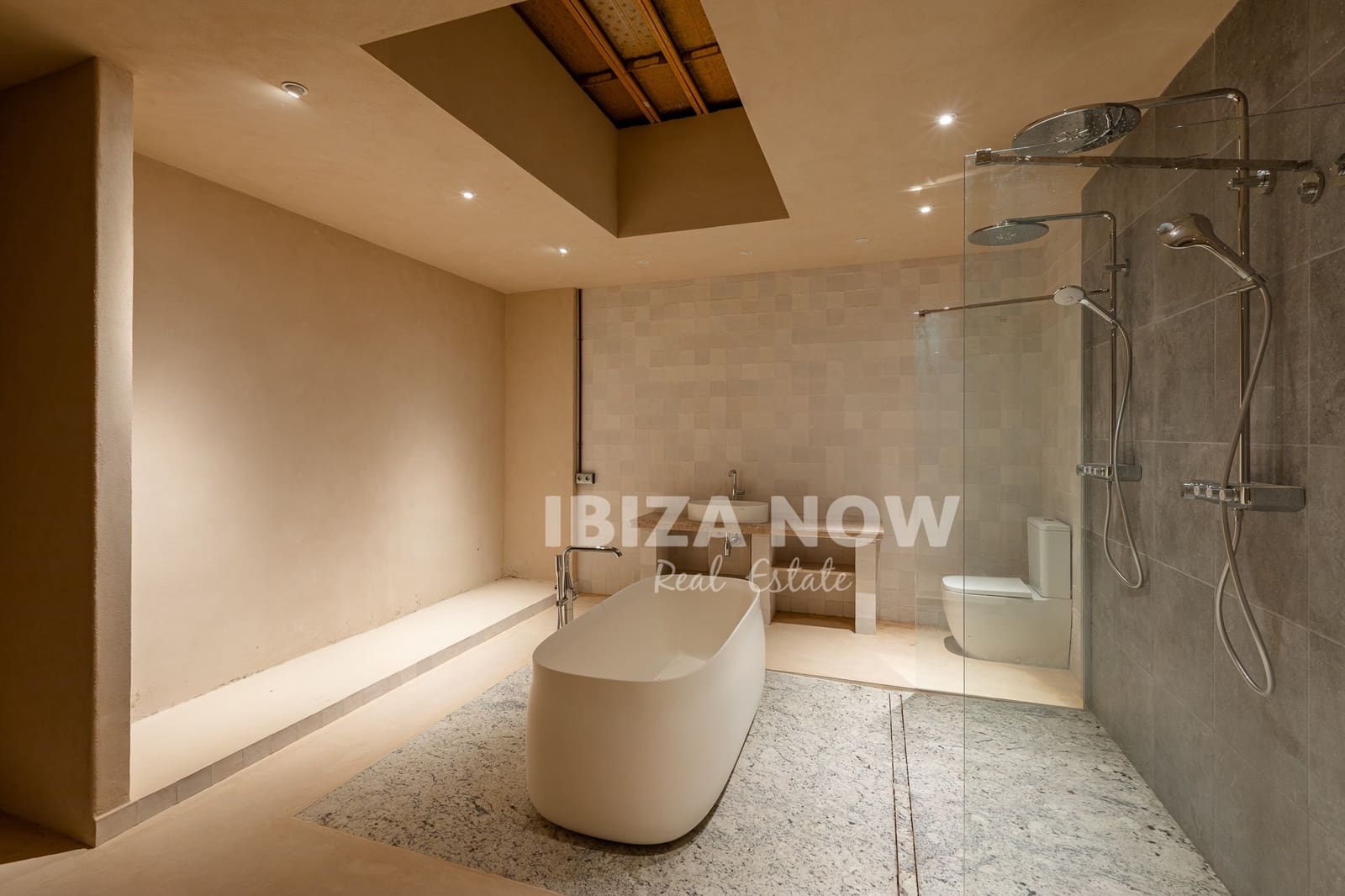 5 soveværelse Villa til salg i Santa Eulalia / Santa Eularia med swimmingpool - € 8.750.000 (Ref: 10033121)