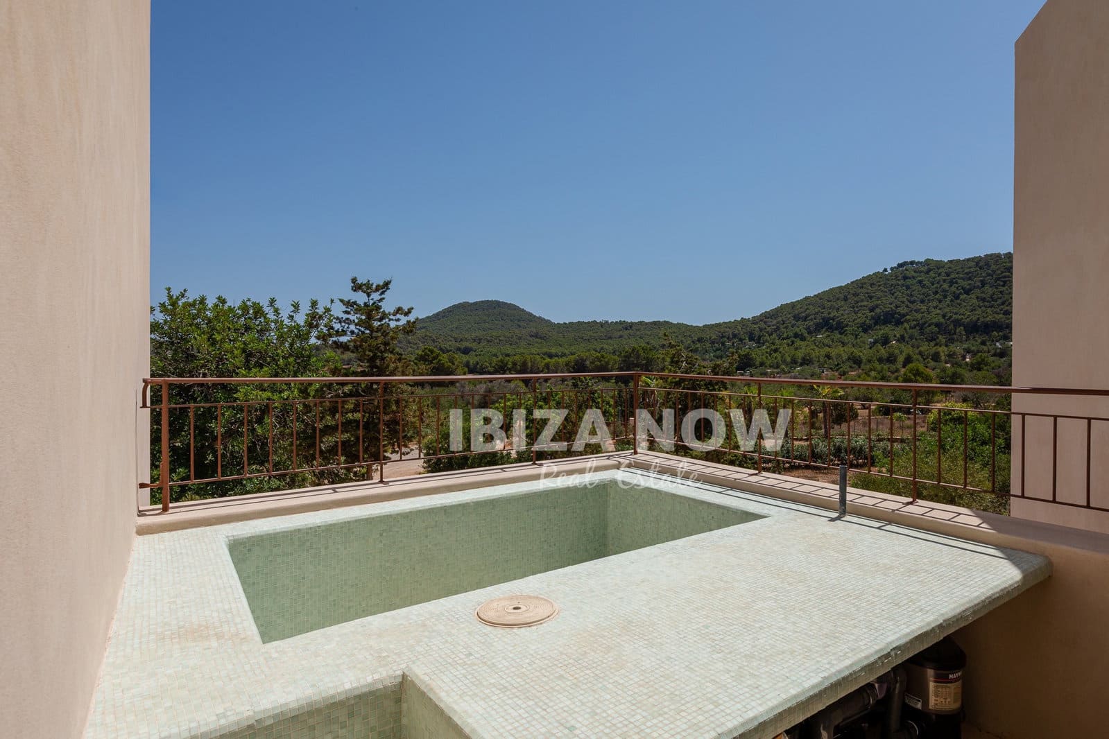 5 bedroom Villa for sale in Santa Eulalia / Santa Eularia with pool - € 8,750,000 (Ref: 10033121)