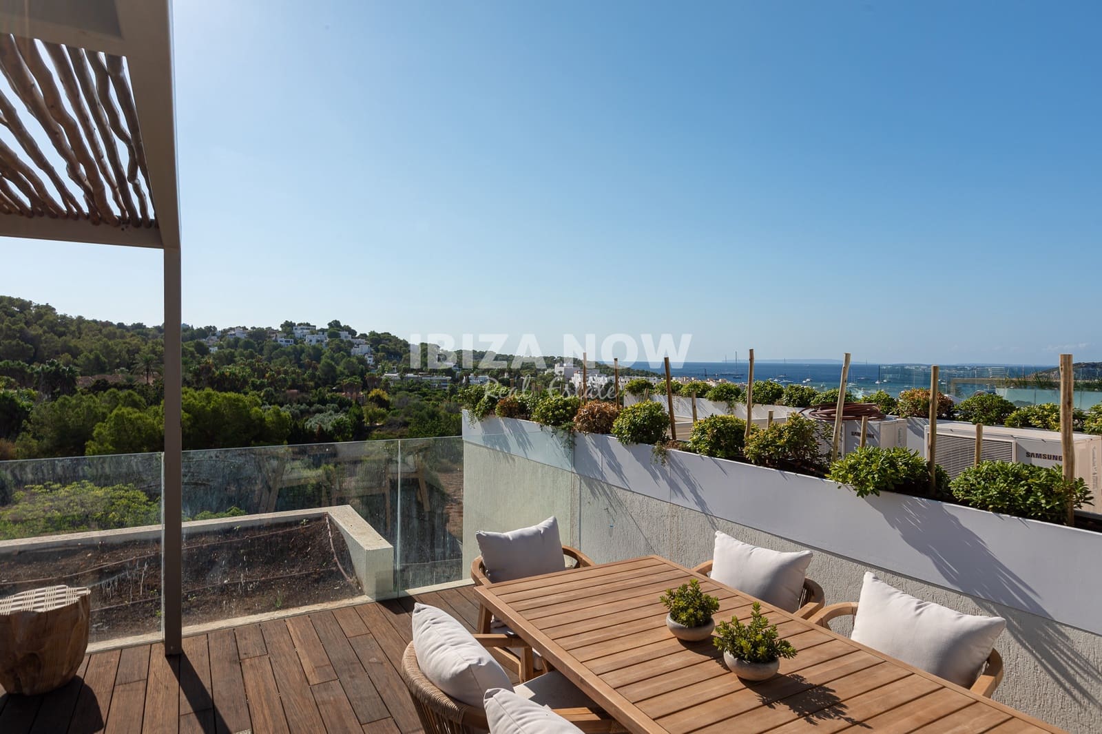 3 soveværelse Penthouse til salg i Talamanca med swimmingpool garage - € 1.650.000 (Ref: 10038547)