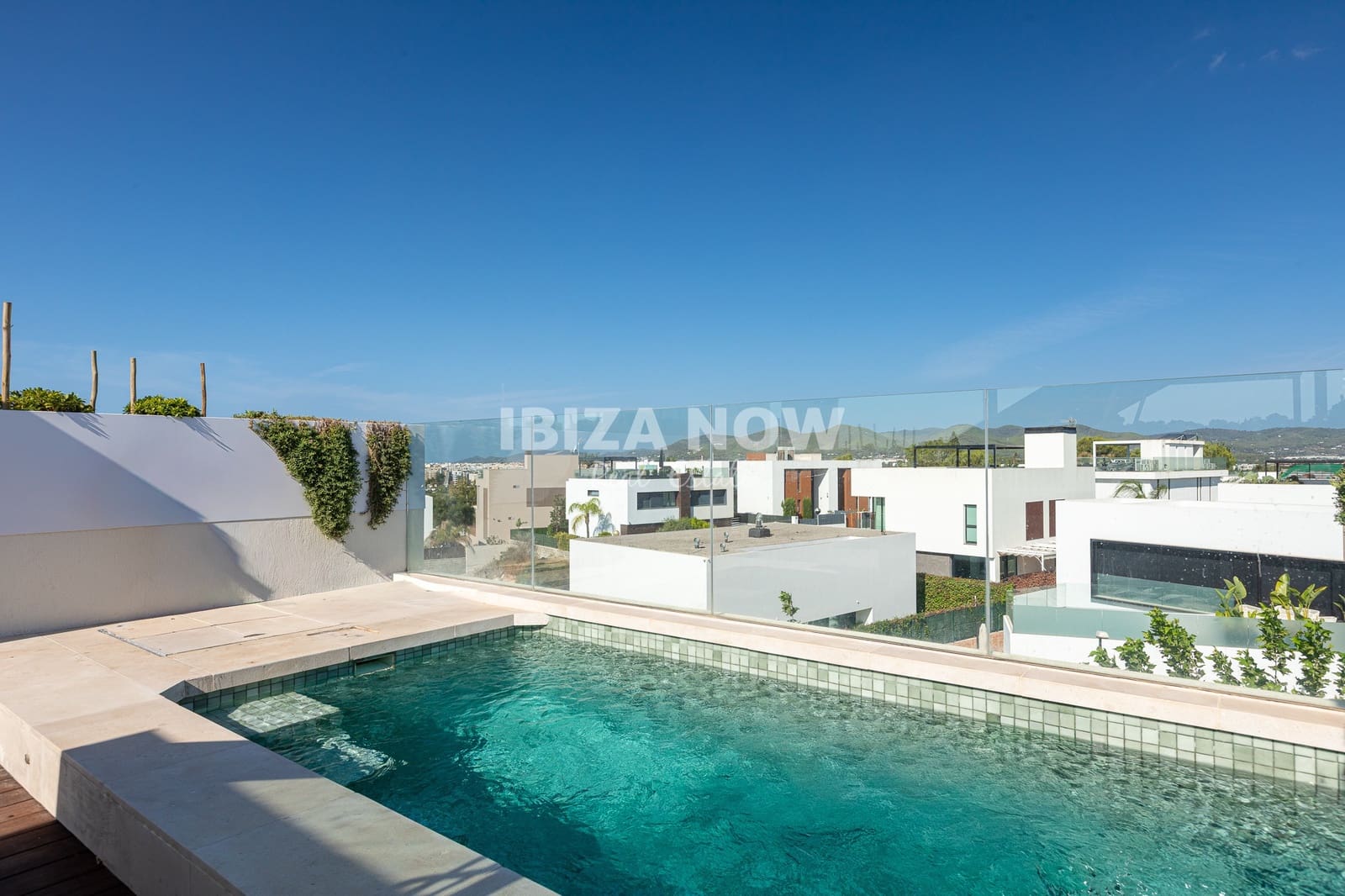 3 soveværelse Penthouse til salg i Talamanca med swimmingpool garage - € 1.650.000 (Ref: 10038547)