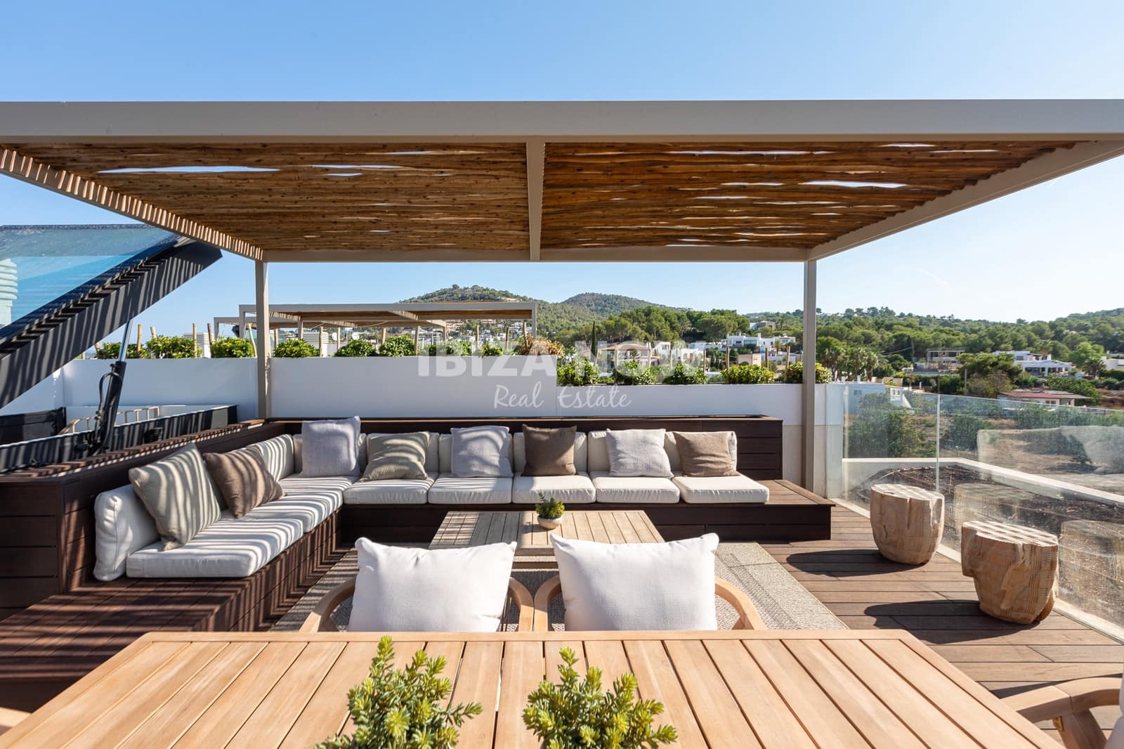 3 soveværelse Penthouse til salg i Talamanca med swimmingpool garage - € 1.650.000 (Ref: 10038547)