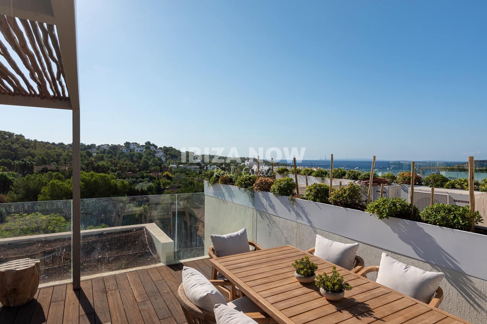 3 bedroom Penthouse for sale in Talamanca with pool garage - € 1,650,000 (Ref: 10038547)