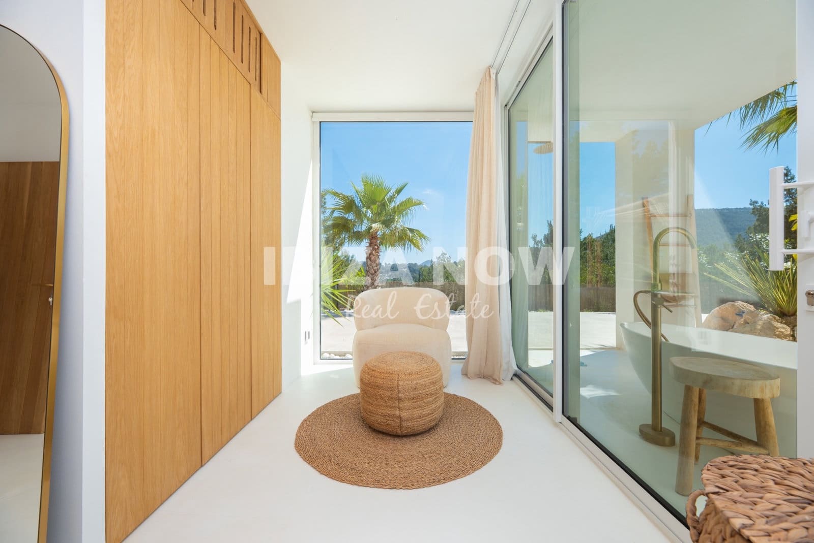 4 soverom Villa til salgs i San Jose / Sant Josep de Sa Talaia med svømmebasseng garasje - € 3 600 000 (Ref: 10110425)