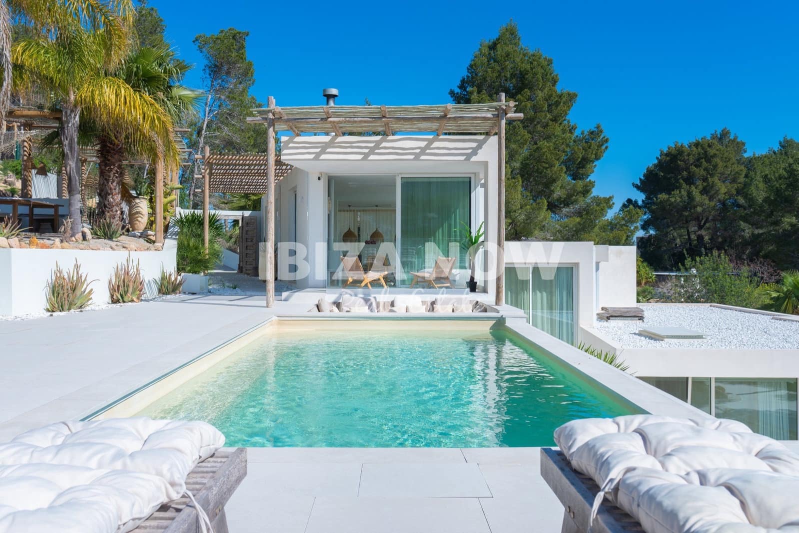 4 soverom Villa til salgs i San Jose / Sant Josep de Sa Talaia med svømmebasseng garasje - € 3 600 000 (Ref: 10110425)