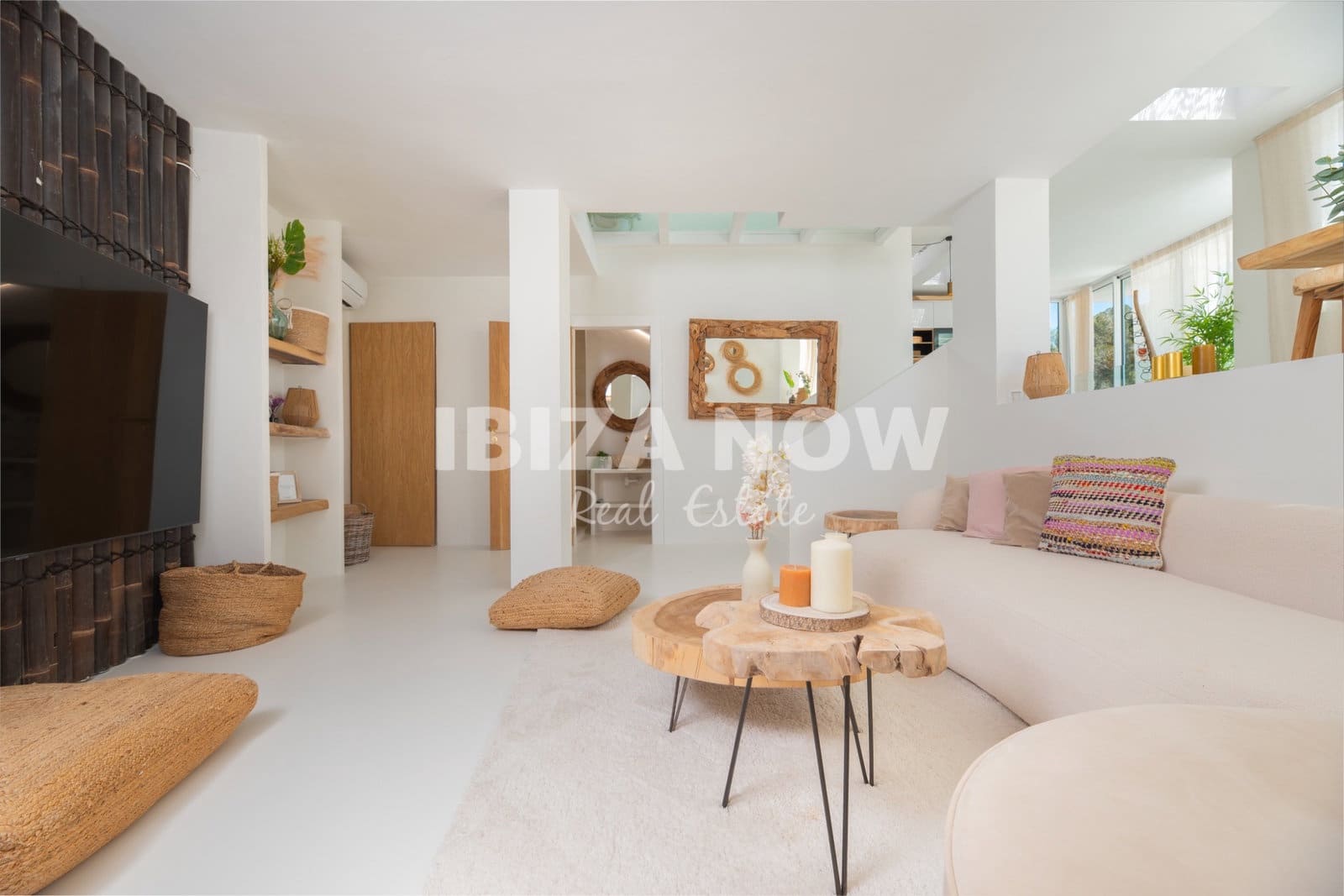 4 soverom Villa til salgs i San Jose / Sant Josep de Sa Talaia med svømmebasseng garasje - € 3 600 000 (Ref: 10110425)