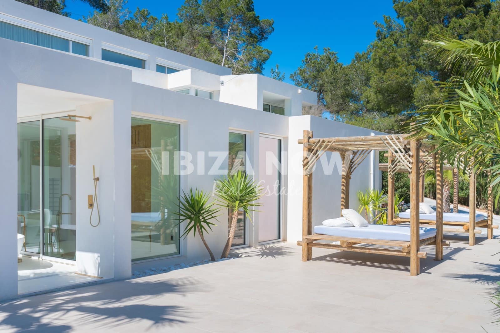 4 soverom Villa til salgs i San Jose / Sant Josep de Sa Talaia med svømmebasseng garasje - € 3 600 000 (Ref: 10110425)