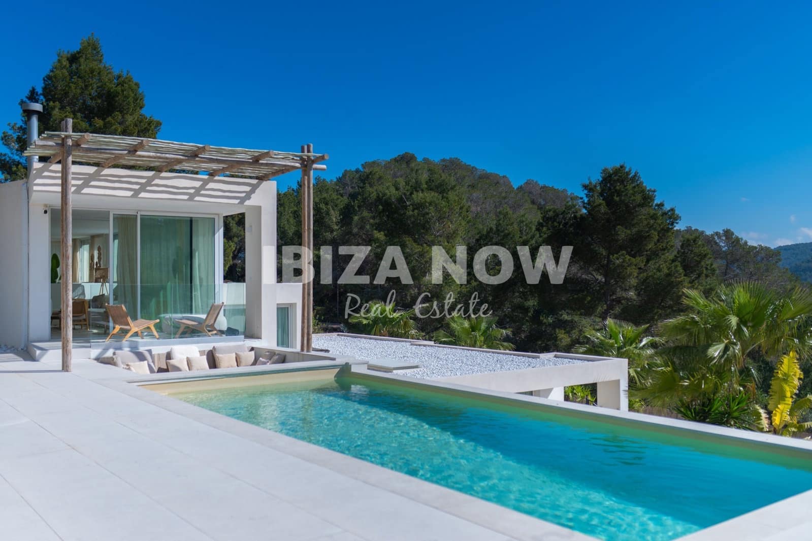 4 soverom Villa til salgs i San Jose / Sant Josep de Sa Talaia med svømmebasseng garasje - € 3 600 000 (Ref: 10110425)