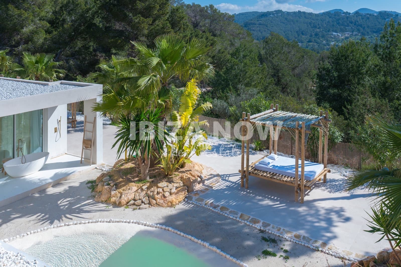4 soverom Villa til salgs i San Jose / Sant Josep de Sa Talaia med svømmebasseng garasje - € 3 600 000 (Ref: 10110425)