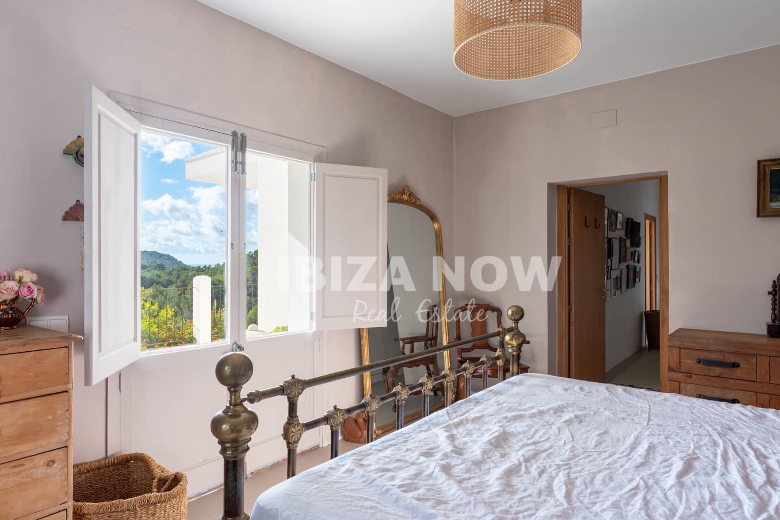 5 bedroom Finca/Country House for sale in Sant Carles de Peralta with garage - € 1,950,000 (Ref: 10167883)