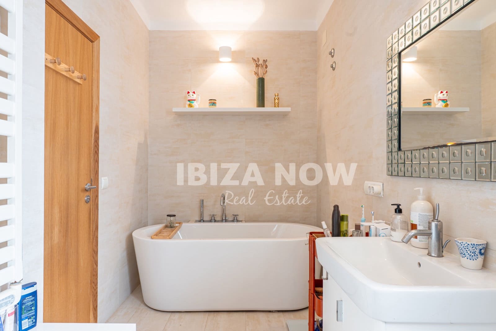 5 bedroom Finca/Country House for sale in Sant Carles de Peralta with garage - € 1,950,000 (Ref: 10167883)