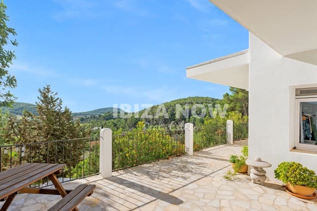 5 soveværelse Finca/Landehus til salg i Sant Carles de Peralta, Santa Eulalia / Santa Eularia med garage - € 1.950.000 (Ref: 10167883)