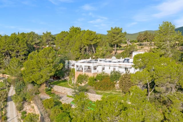 5 soveværelse Finca/Landehus til salg i Sant Carles de Peralta, Santa Eulalia / Santa Eularia med garage - € 1.950.000 (Ref: 10167883)