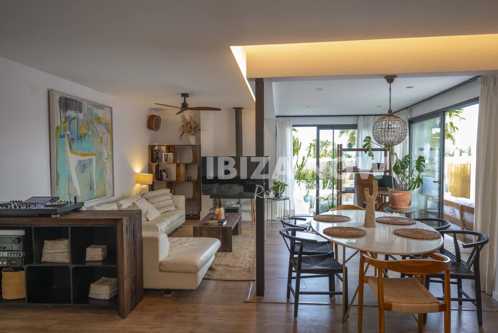 4 bedroom Villa for sale in Ibiza / Eivissa town with pool garage - € 1,980,000 (Ref: 10174300)