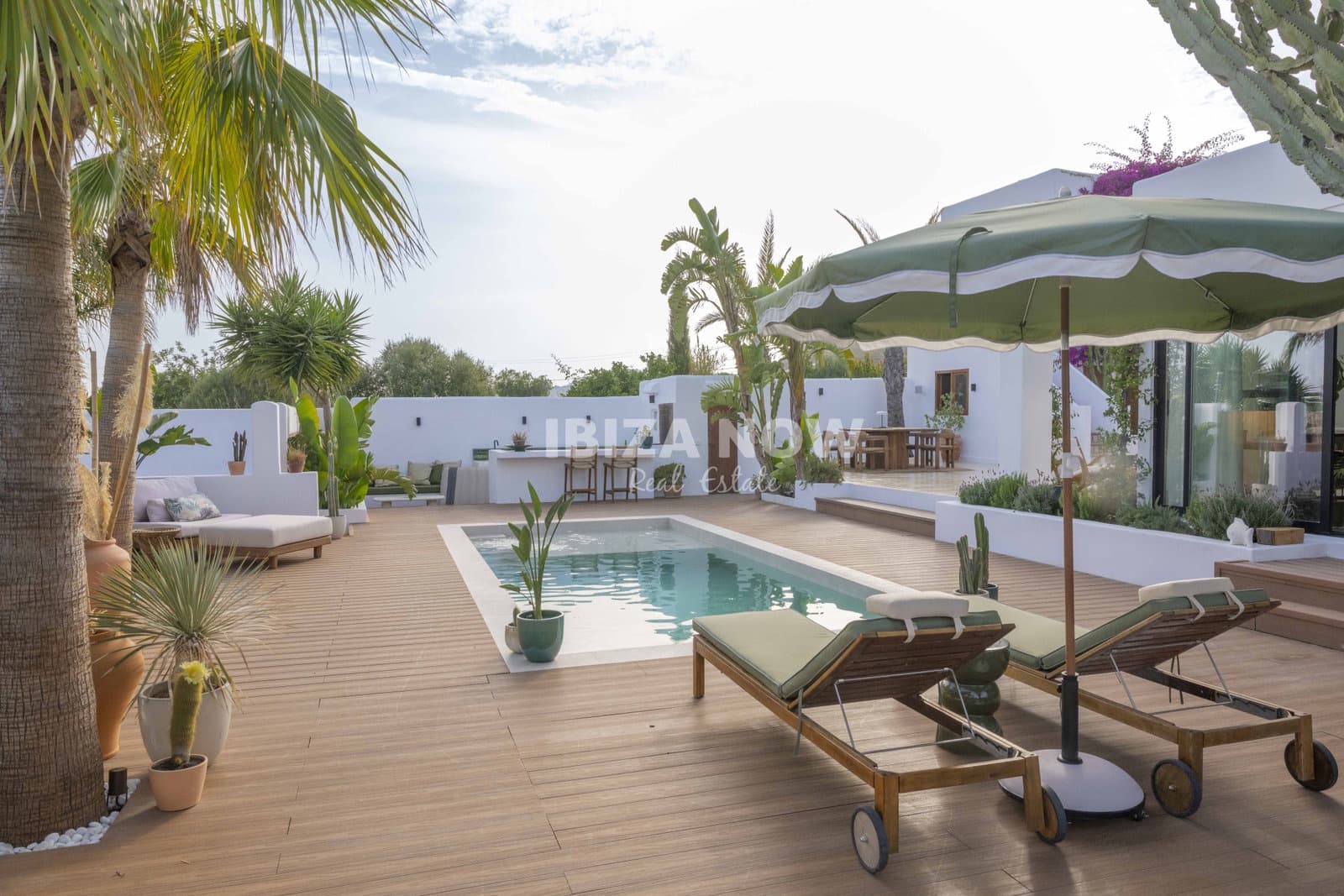 4 bedroom Villa for sale in Ibiza / Eivissa town with pool garage - € 1,980,000 (Ref: 10174300)