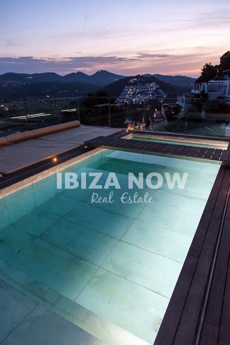 4 soveværelse Villa til salg i Cala Llonga med swimmingpool - € 3.200.000 (Ref: 7508110)