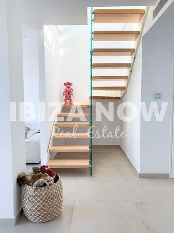 3 slaapkamer Appartement te koop in Cala Vadella, San Jose / Sant Josep de Sa Talaia met zwembad - € 1.375.000 (Ref: 7675170)