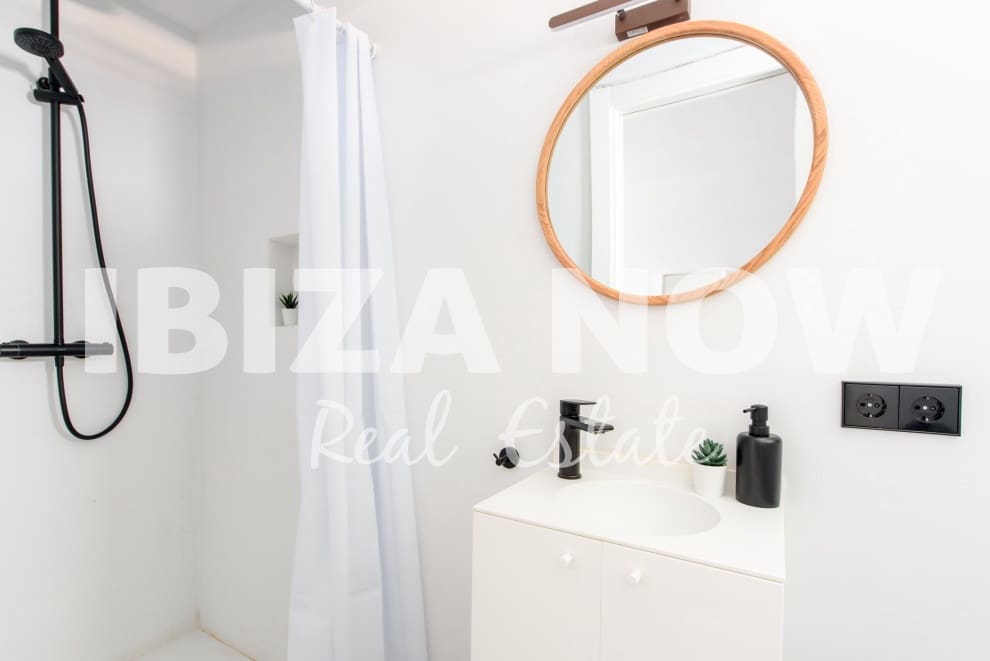 6 soveværelse Villa til salg i Es Cubells med swimmingpool - € 4.850.000 (Ref: 7717523)