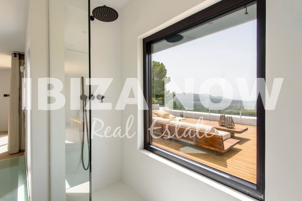 6 soveværelse Villa til salg i Es Cubells med swimmingpool - € 4.850.000 (Ref: 7717523)