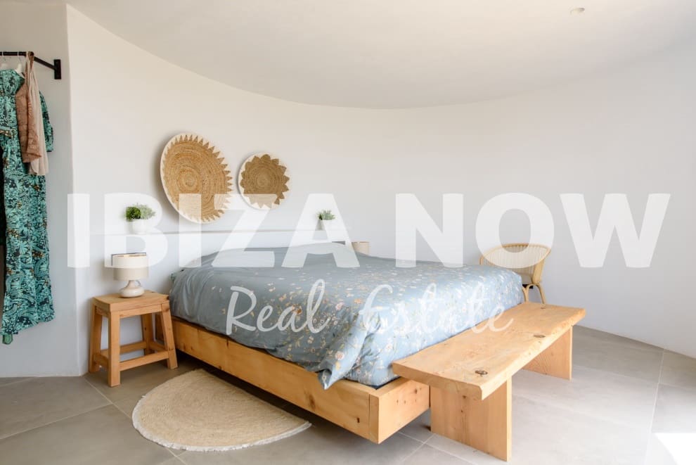 6 soveværelse Villa til salg i Es Cubells med swimmingpool - € 4.850.000 (Ref: 7717523)