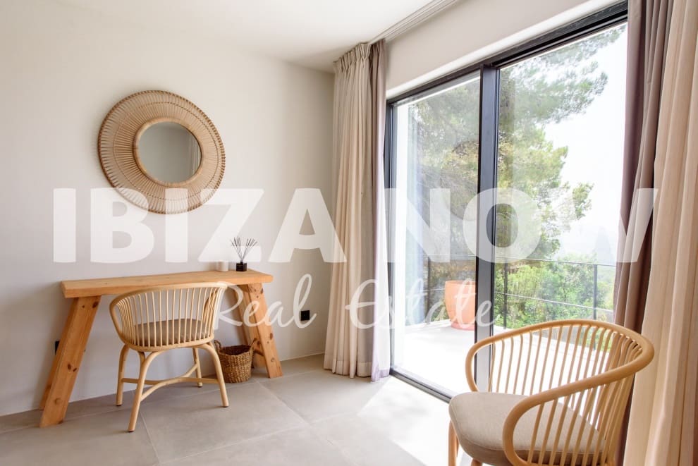 6 soveværelse Villa til salg i Es Cubells med swimmingpool - € 4.850.000 (Ref: 7717523)