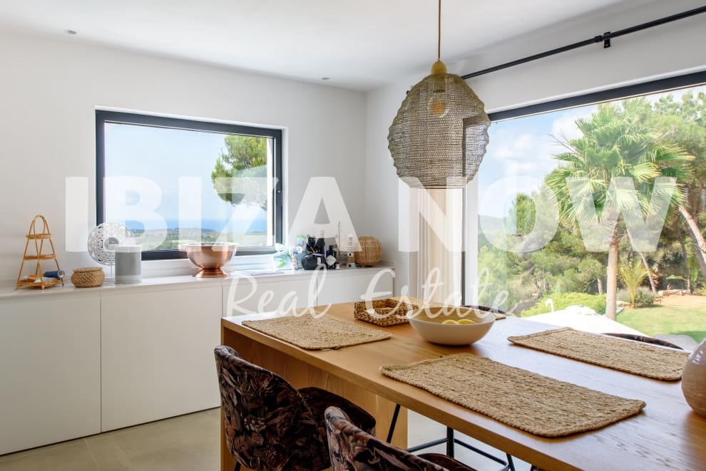 6 soveværelse Villa til salg i Es Cubells med swimmingpool - € 4.850.000 (Ref: 7717523)