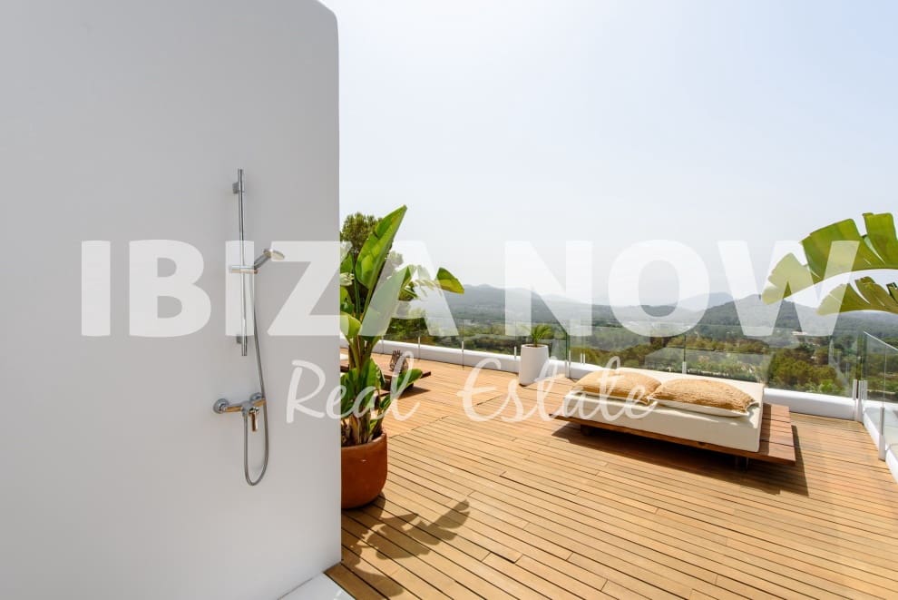 6 soveværelse Villa til salg i Es Cubells med swimmingpool - € 4.850.000 (Ref: 7717523)