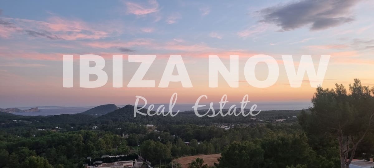 6 soveværelse Villa til salg i Es Cubells med swimmingpool - € 4.850.000 (Ref: 7717523)