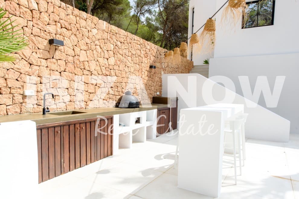 6 soveværelse Villa til salg i Es Cubells med swimmingpool - € 4.850.000 (Ref: 7717523)