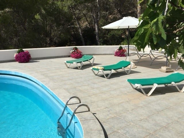 6 soveværelse Villa til salg i Cala Salada med swimmingpool - € 2.850.000 (Ref: 8047285)