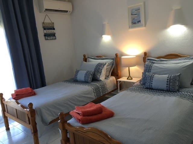 6 soveværelse Villa til salg i Cala Salada med swimmingpool - € 2.850.000 (Ref: 8047285)