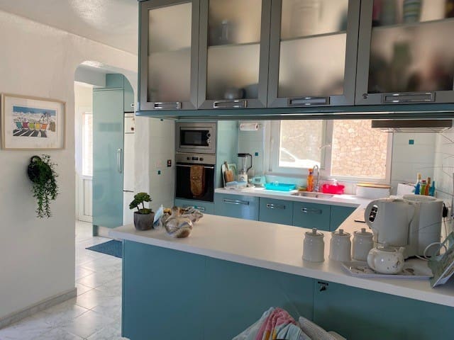 6 soverom Villa til salgs i Cala Salada, Sant Antoni de Portmany med svømmebasseng - € 2 850 000 (Ref: 8047285)