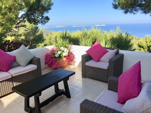 6 soveværelse Villa til salg i Cala Salada med swimmingpool - € 2.850.000 (Ref: 8047285)