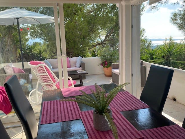 6 soverom Villa til salgs i Cala Salada, Sant Antoni de Portmany med svømmebasseng - € 2 850 000 (Ref: 8047285)