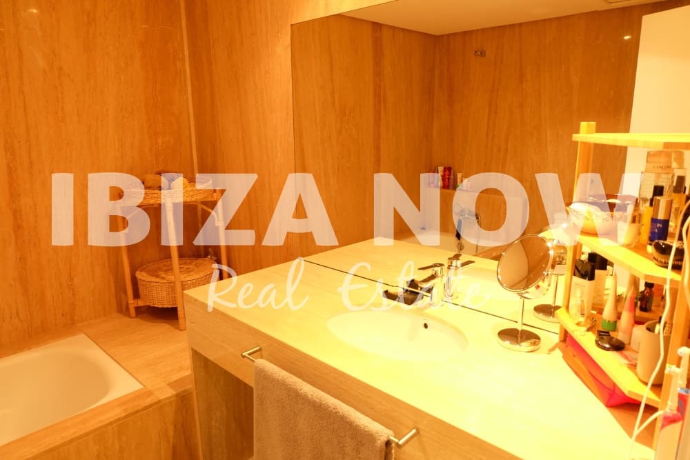 2 soveværelse Lejlighed til salg i San Jose / Sant Josep de Sa Talaia med swimmingpool - € 1.450.000 (Ref: 8490364)